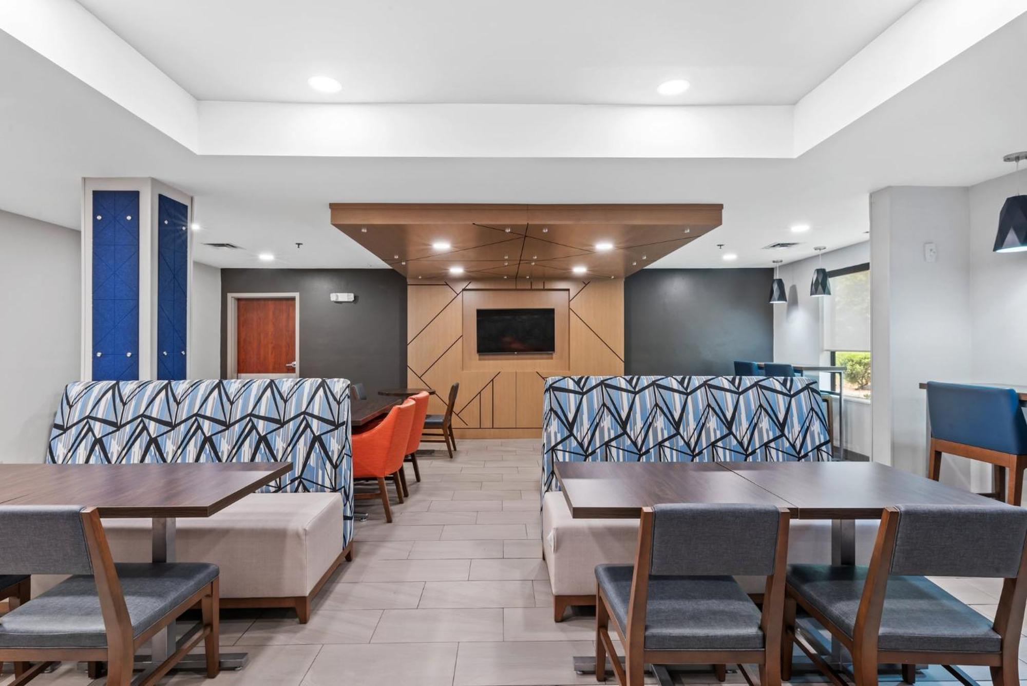 Holiday Inn Express & Suites Maumelle By Ihg Экстерьер фото