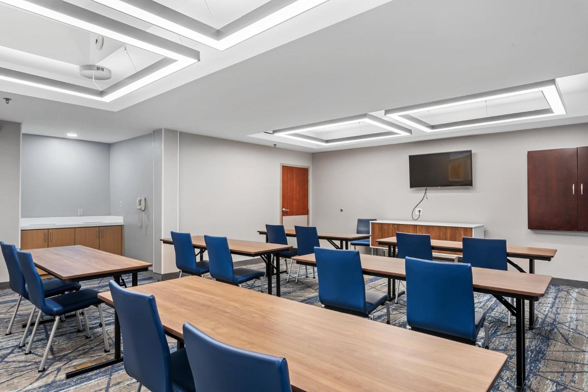 Holiday Inn Express & Suites Maumelle By Ihg Экстерьер фото
