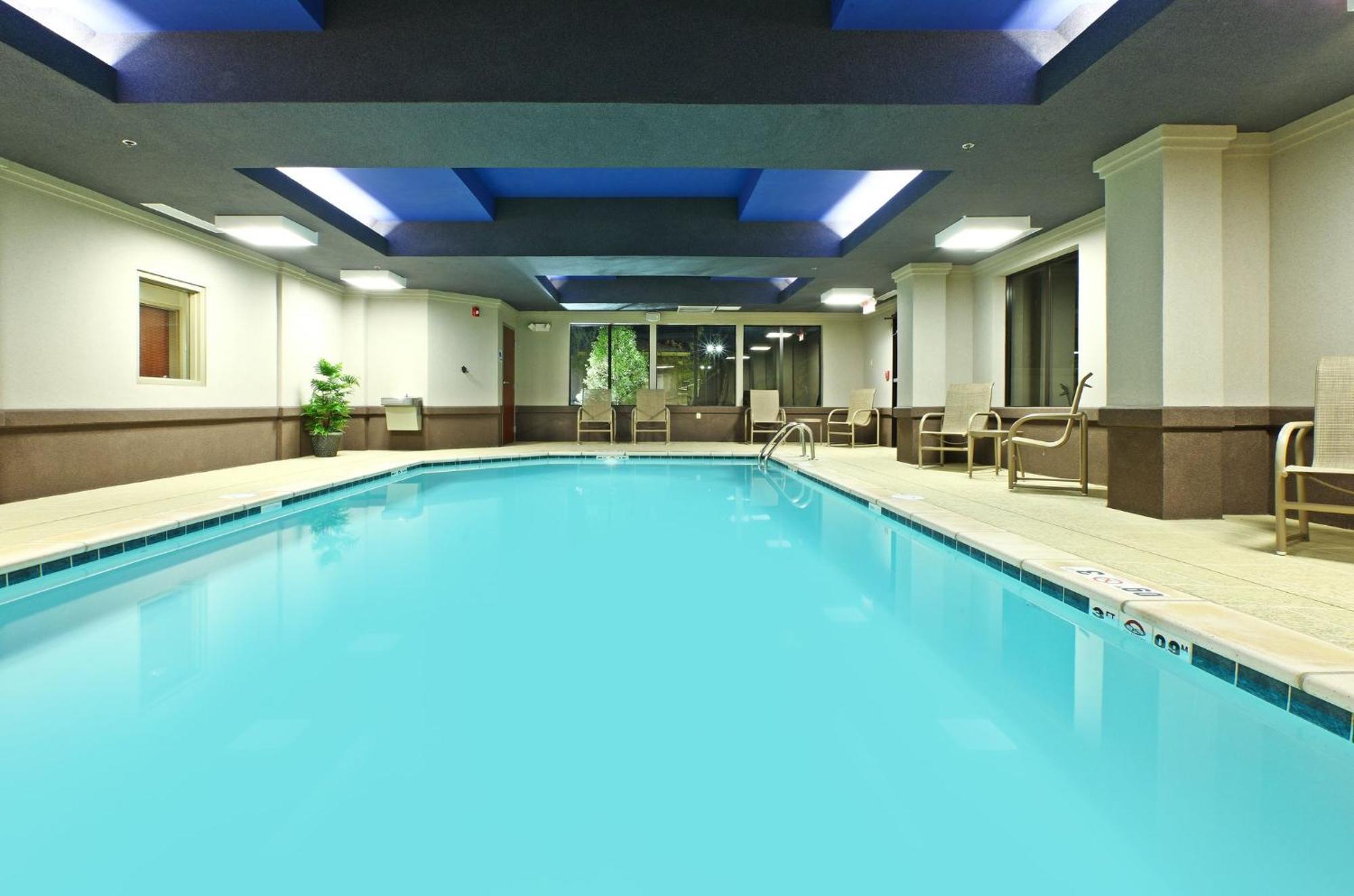 Holiday Inn Express & Suites Maumelle By Ihg Экстерьер фото
